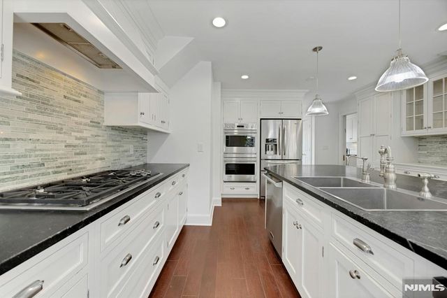 170 Hillside Avenue, Englewood, NJ 07631