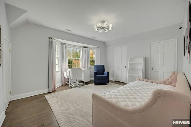 170 Hillside Avenue, Englewood, NJ 07631