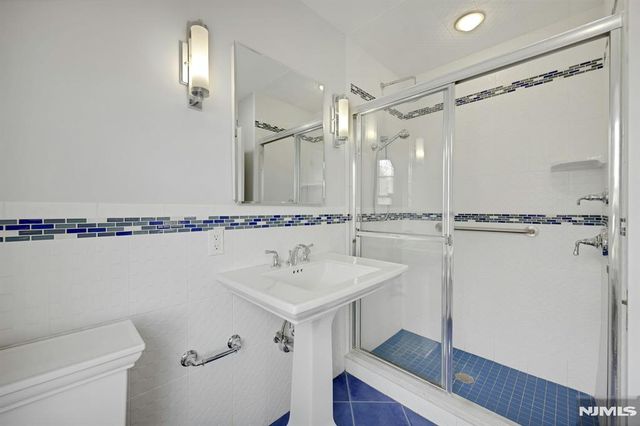 170 Hillside Avenue, Englewood, NJ 07631