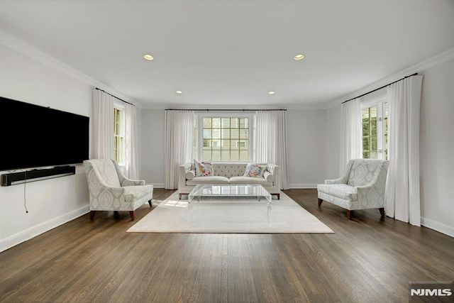 170 Hillside Avenue, Englewood, NJ 07631