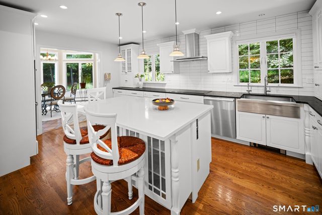 12 Settlers Trail, Darien, CT 06820