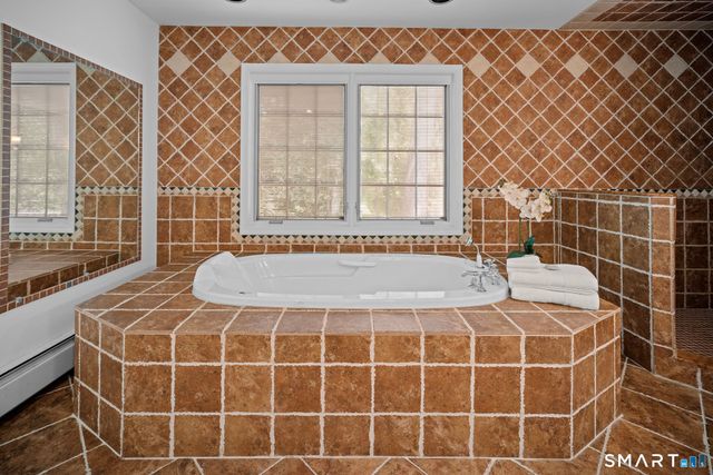 12 Settlers Trail, Darien, CT 06820