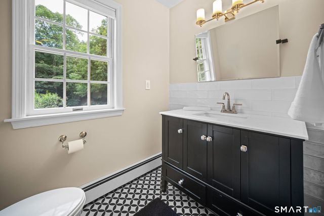 12 Settlers Trail, Darien, CT 06820