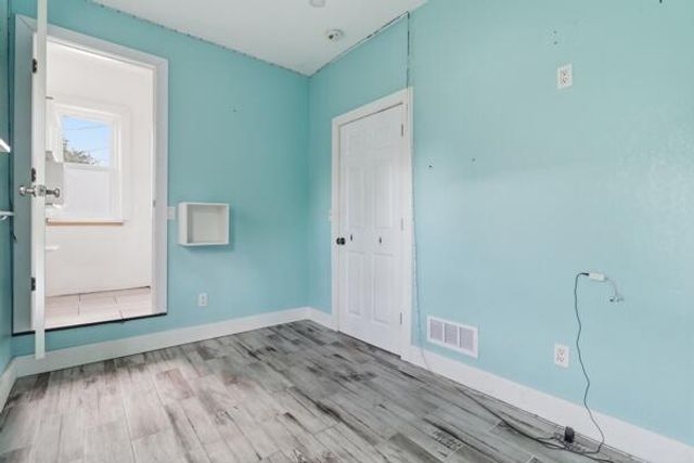 3719 E Barnard AVENUE, Cudahy, WI 53110