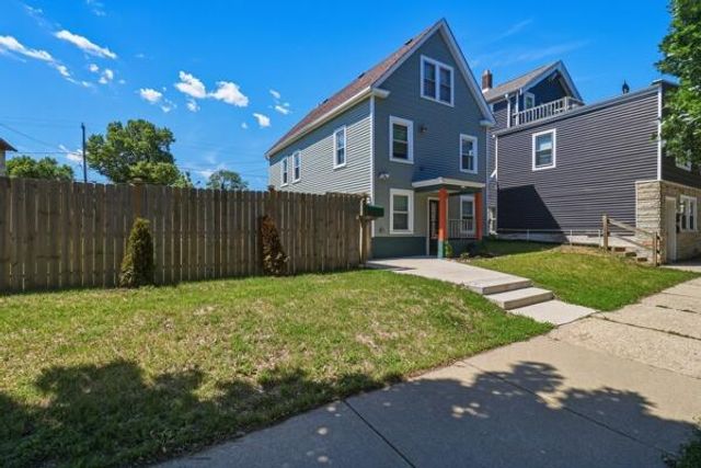 3719 E Barnard AVENUE, Cudahy, WI 53110