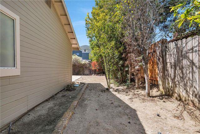 159 Heavenly Valley Road, Newbury Park, CA 91320