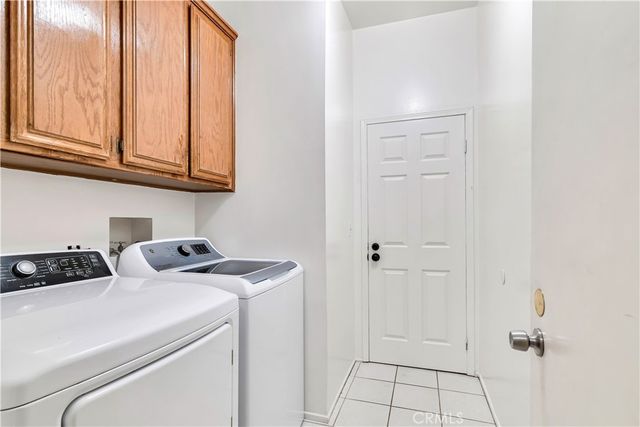 159 Heavenly Valley Road, Newbury Park, CA 91320