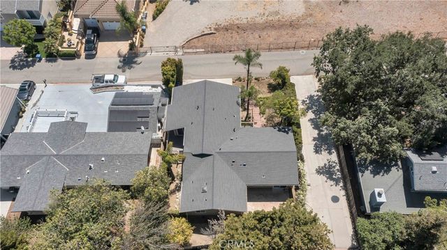 159 Heavenly Valley Road, Newbury Park, CA 91320