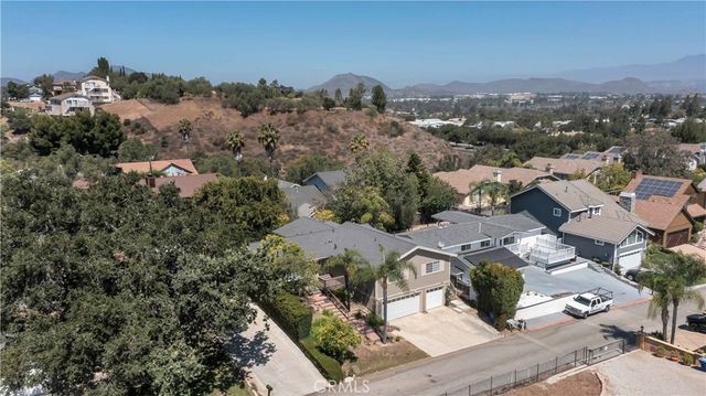 159 Heavenly Valley Road, Newbury Park, CA 91320