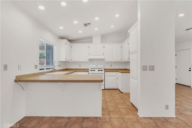 159 Heavenly Valley Road, Newbury Park, CA 91320