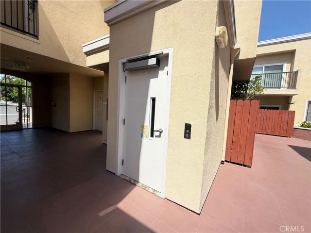 300 E Providencia 111, Burbank, CA 91502