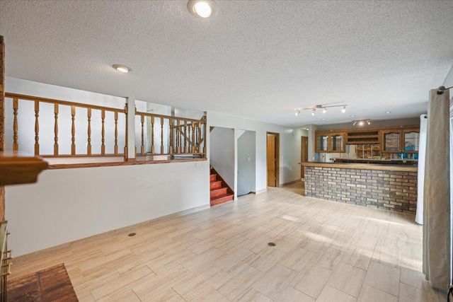8300 Dupont Avenue N, Brooklyn Park, MN 55444