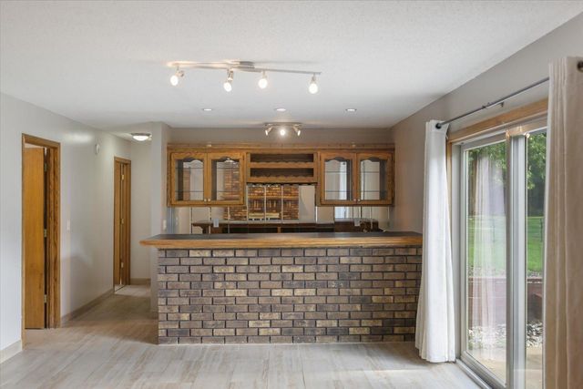 8300 Dupont Avenue N, Brooklyn Park, MN 55444