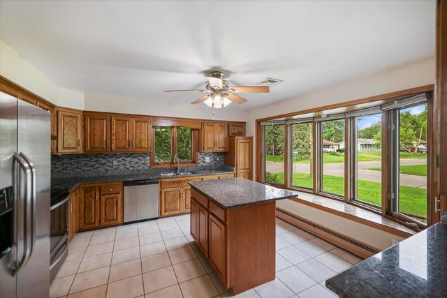 8300 Dupont Avenue N, Brooklyn Park, MN 55444