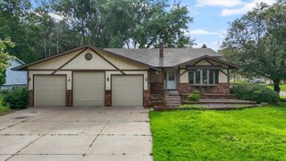 8300 Dupont Avenue N, Brooklyn Park, MN 55444
