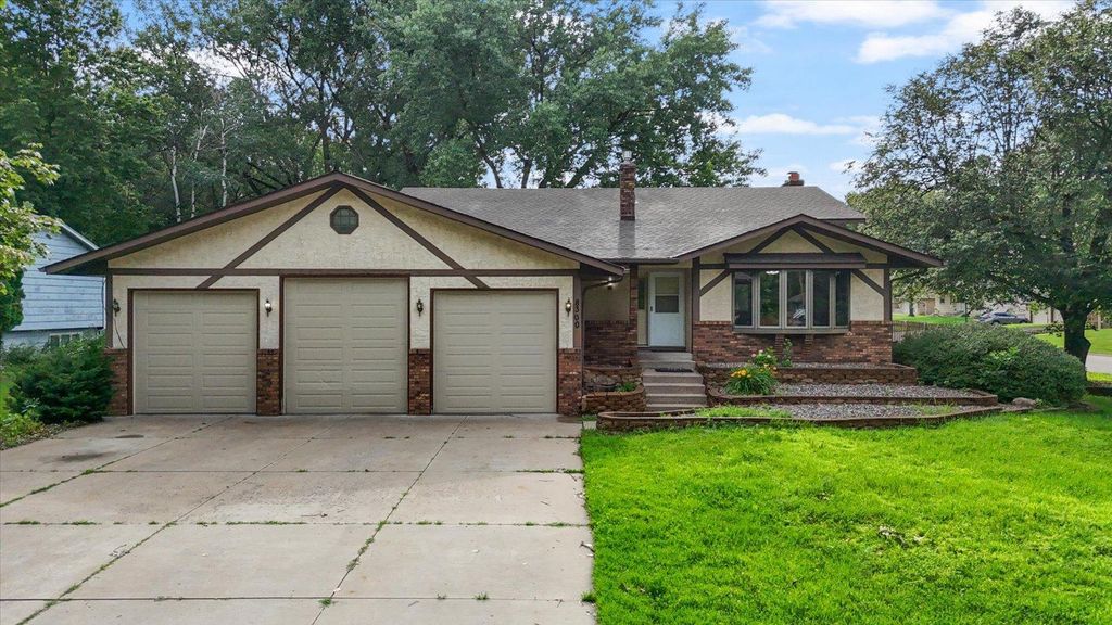 8300 Dupont Avenue N, Brooklyn Park, MN 55444