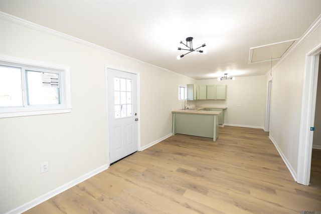 10940 Black Oak Dr, Baton Rouge, LA 70815