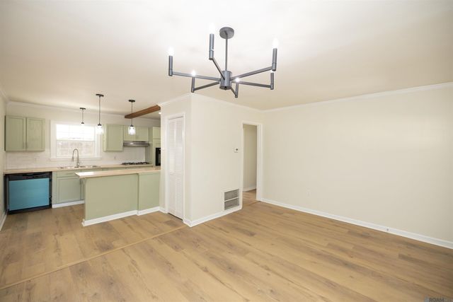 10940 Black Oak Dr, Baton Rouge, LA 70815