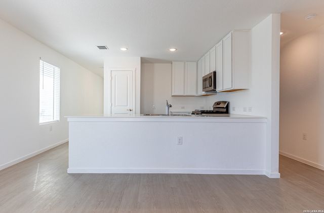 1515 Neria Loop, San Antonio, TX 78224