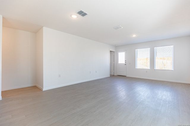 1515 Neria Loop, San Antonio, TX 78224