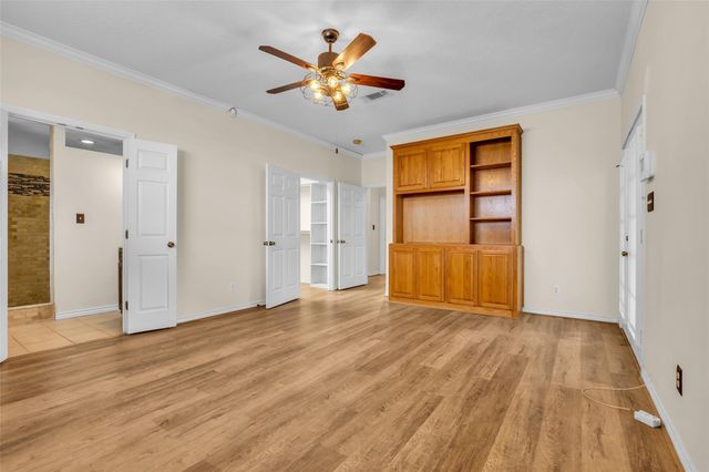 431 W Lake Shore Drive, Livingston, TX 77351