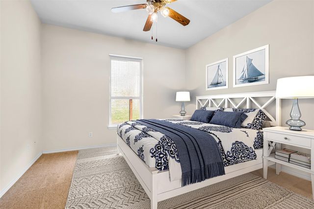 431 W Lake Shore Drive, Livingston, TX 77351