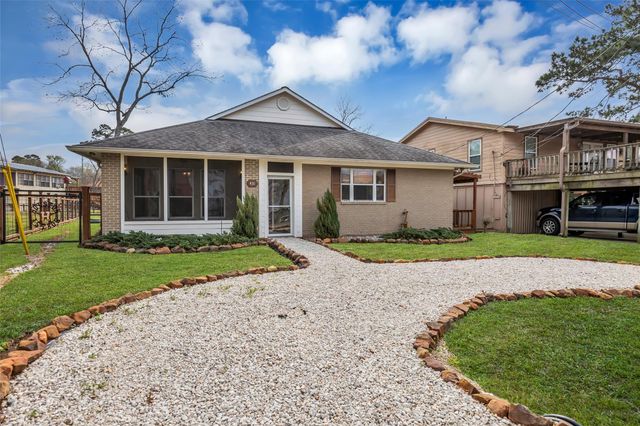 431 W Lake Shore Drive, Livingston, TX 77351