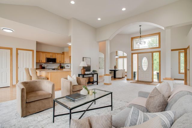 718 N Sedona Drive, West Fargo, ND 58078