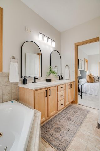 718 N Sedona Drive, West Fargo, ND 58078