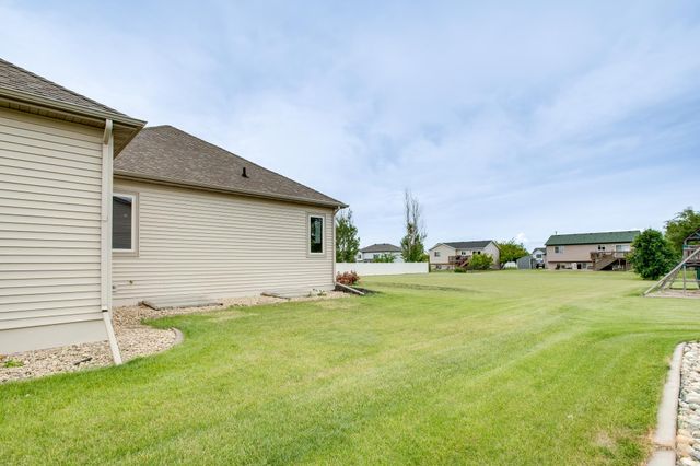 718 N Sedona Drive, West Fargo, ND 58078