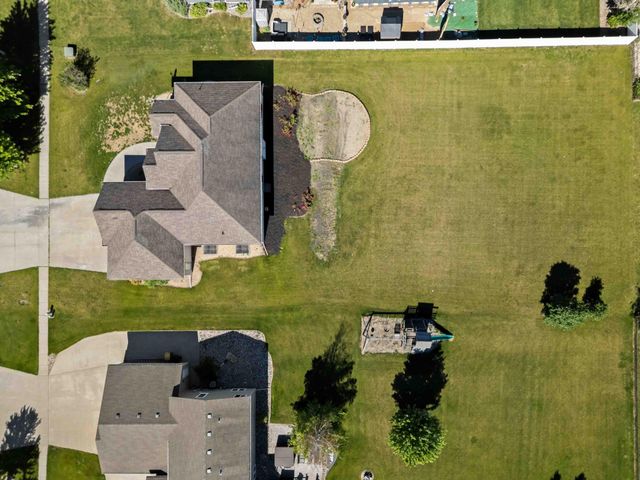 718 N Sedona Drive, West Fargo, ND 58078