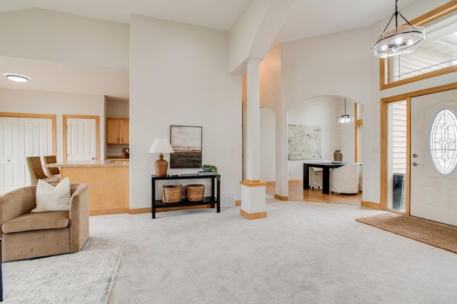 718 N Sedona Drive, West Fargo, ND 58078