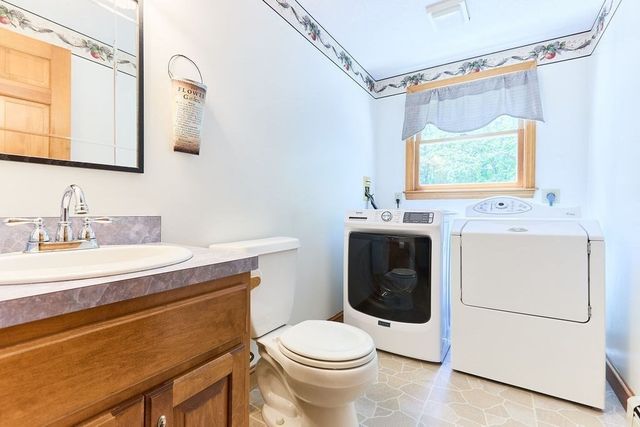 10 Windemere Way, Bridgewater, MA 02324