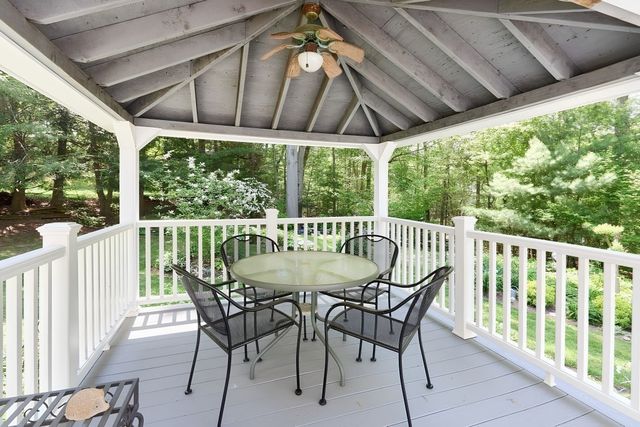 10 Windemere Way, Bridgewater, MA 02324