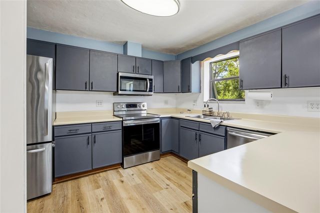 9419 NW 235TH TERRACE, Alachua, FL 32615
