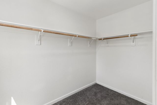 8897 Robbins Rd, Sacramento, CA 95829