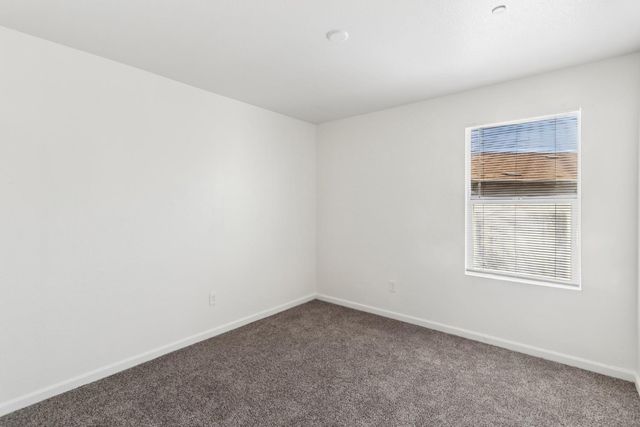 8897 Robbins Rd, Sacramento, CA 95829
