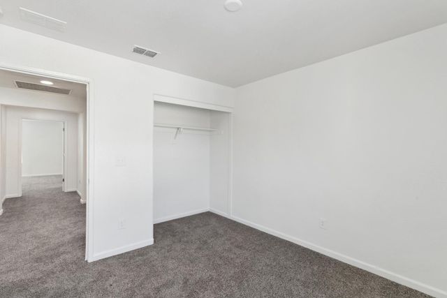 8897 Robbins Rd, Sacramento, CA 95829