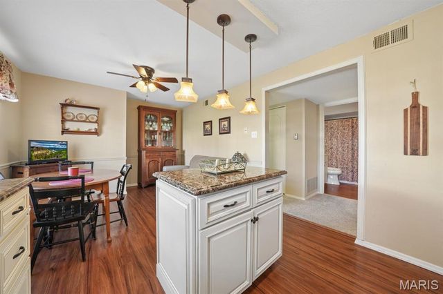 1530 Bedford Forge Court 3, Chesterfield, MO 63017