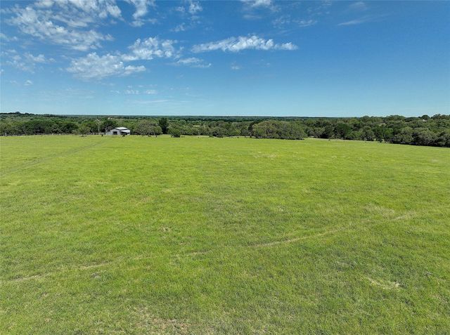 4739 Creamer Creek Rd, La Grange, TX 78945