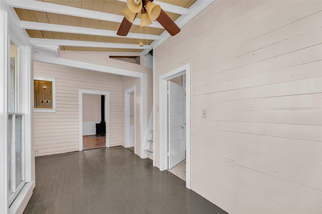 4739 Creamer Creek Rd, La Grange, TX 78945