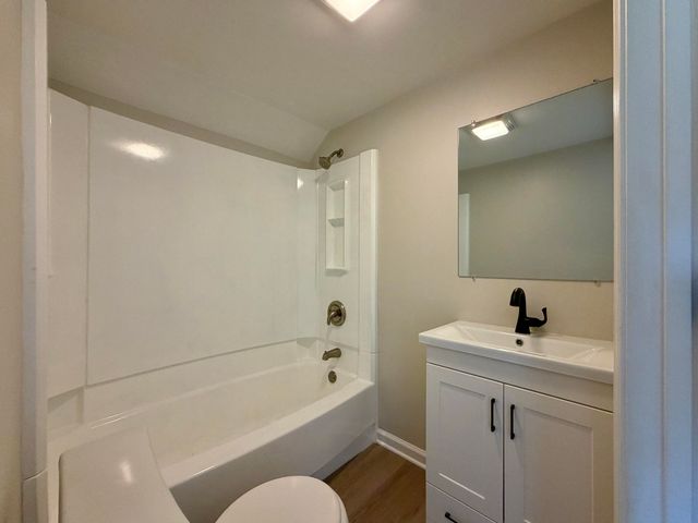 215 E 10th Street, Michigan City, IN 46360