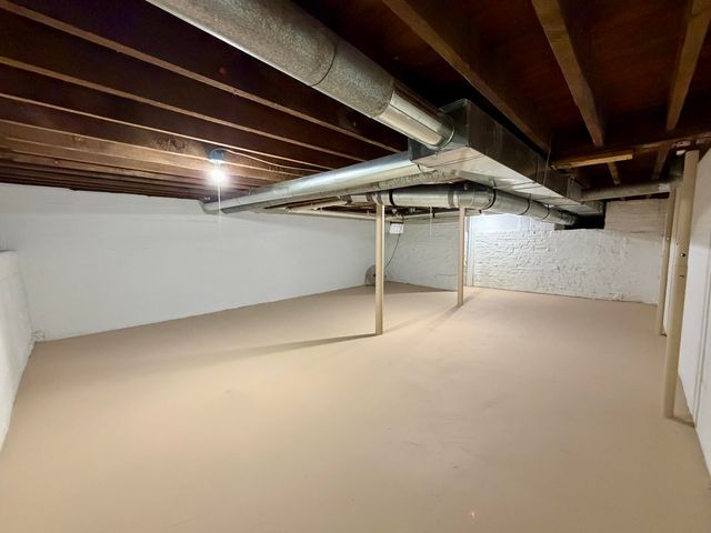 215 E 10th Street, Michigan City, IN 46360