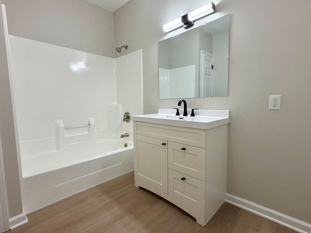 215 E 10th Street, Michigan City, IN 46360
