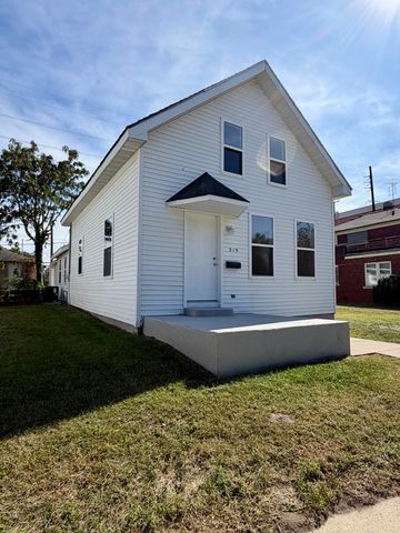 215 E 10th Street, Michigan City, IN 46360