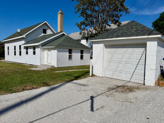 215 E 10th Street, Michigan City, IN 46360