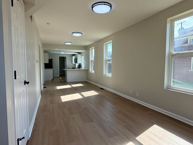 215 E 10th Street, Michigan City, IN 46360