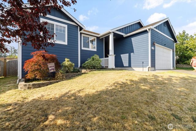229 NW Cherry Hill Loop, Oak Harbor, WA 98277