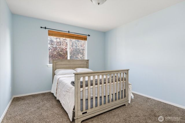 229 NW Cherry Hill Loop, Oak Harbor, WA 98277