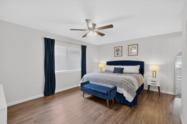 1915 Glenrose Lane, Carrollton, TX 75007